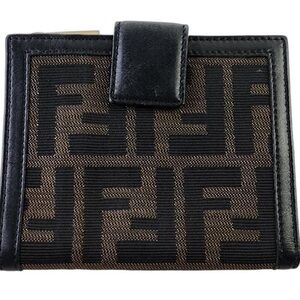 Vintage Fendi Zucca Mama wallet